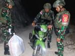 Satgas-Pamtas-gagalkan-penyelundupan-BBM-sepeda-motor-dan-tembakau.jpg