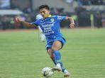 Setelah-Resmikan-3-Pemain-Persib-Bandung-Buru-3-Pemain-Lagi-Simak-Penjelasan-Adhitia-Putra-Herawan.jpg