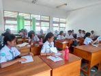 Siswa-SMAN-2-Kupang-sekolah-5-hari.jpg