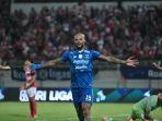 Striker-Persib-Bandung-David-da-Silva-Liga-1-20232024-menjadi-top-skor.jpg