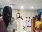 Suasana-perayaan-ekaristi-di-Kapela-St-Vinsensius-Nonohonis.jpg