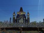 Tampak-luar-gereja-baru-Paroki-Maria-Bunda-Selalu-Menolong-MBSM-Kambajawa.jpg