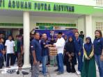 Tim-DPW-NasDem-NTT-menyerahkan-bantuan-di-asuhan-Aisyiyah-Kota-Kupang.jpg