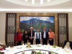 Tim-Universitas-Citra-Bangsa-UCB-Kupang-pose-bersama.jpg