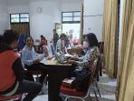 Tim-auditor-dari-Inspektorat-dan-didampingi-Badan-Keuangan-dan-Aset-Daerah-BPKAD-dan-BPKSDM.jpg