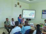 Tim-surveyor-yang-datang-melakukan-re-akreditasi-di-Puskesmas-Naibonat.jpg