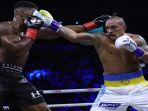 Tinju-Dunia-Oleksandr-Usyk-Targetkan-Deontay-Wilder-Untuk-Pertarungan-Berikutnya-di-AS.jpg