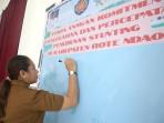 Wakil-Bupati-Tandatangan.jpg