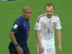 andres-iniesta-dan-de-jong.jpg