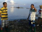 anggota-dprd-ntt-hamdan-saleh-batjo-berdialog-dengan-para-nelayan-di-rote-ndao_20180806_190504.jpg