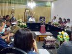 anggota-komisi-iii-dprd-provinsi-ntt-berdiskusi-dengan.jpg
