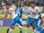 arema-fc-vs-persib-bandung.jpg