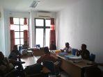 banggar-duduk-bersama-usai-rapat-internal-di-kantor-dprd-lembata.jpg