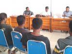 bantuan-perumahan-diterima-aparat-desa-warga-nubamado-temui-dprd-lembata.jpg