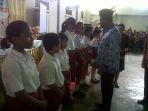 bupati-ende-ir-marsel-petu_20161130_092055.jpg