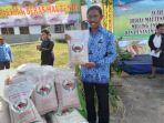 bupati-ende-launching-beras-mautenda-dan-ekolete.jpg
