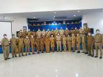 bupati-nagekeo-johanes-don-bosco-do-pose-bersama-pejabat-administrator.jpg