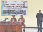bupati-sumba-bara-agustinus-niga-dapawole-sedang-memberikan-s.jpg