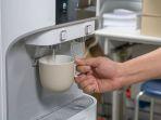 cara-membersihkan-dispenser.jpg