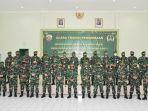 danrem-161-wirasakti-kol-inf-samuel-petrus-hehakaya-dan-para-pejabat.jpg