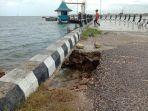 di-sumba-timur-jalan-di-dermaga-ferry-kanatang-jebol.jpg