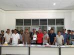 dialog-dengan-dprd-sumtim.jpg