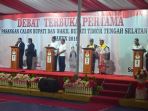 empat-paslon-bupati-dan-wakil-bupati-tts-sedang-mengikuti-debat-publik_20180515_202954.jpg