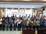foto-bersama-kegiatan-di-kampus-Unwira-Kupang.jpg