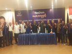 foto-bersama-usai-konferensi-pers-di-kantor-dpw-nasdem-ntt.jpg