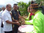 gebernur-ntt-viktor-laiskodat-kemeja-putih.jpg