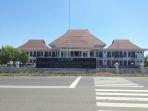 gedung-dprd-lembata-1.jpg