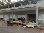 gedung-pasar-pada-lembata-merana-disebut-gedung-tua-padahal-baru-didirikan.jpg