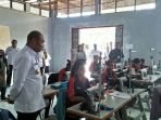 gubernur-ntt-viktor-bungtilu-laiskodat-saat-sidak-di-upt-pelatihan-tenaga-kerja-ptk_20181003_222110.jpg