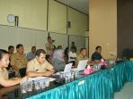 guru-slb-dari-kota-kupang-saat-berdialog-dengan-komisi-v-dprd-ntt_20170606_213518.jpg