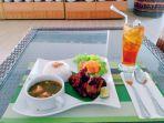 hotel-on-the-rock-kupang-siapkan-menu-buntut-bakar-rica.jpg