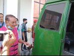 ibrahim-a-medah-rompi-hendak-menaiki-mobil-tahanan-kejati-ntt.jpg