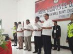 ikrar-paslon-bupati-dan-wakil-bupati-ende_20180215_212826.jpg