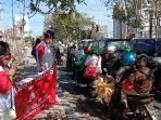 inti-ntt-sedang-membagikan-masker.jpg