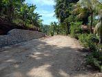 jalan-di-lembata-pemerintah-provinsi-nusa-tenggara-timur-me.jpg
