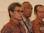 johan-budi-indriyanto-seno-adji-dan-taufiequrachman-ruki.jpg
