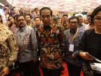 jokowi-batik_20160830_235405.jpg