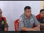 kajari-manggarai-bayu-sugiri-sh-saat-memberikan-keterangan-pers.jpg