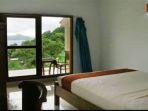 kamar-cf-komodo-hotel-yang-bisa-melihat-pemandangan-laut-dan-pantai-labuan-bajo.jpg