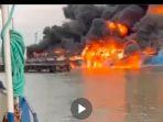 kapal-roro-milik-rusia-terbakar-kena-serangan-Ukraina_021.jpg