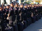 kapolda-pimpin-apel-pemberangkatan-200-personil-bko-brimob-polda-ntt-ke-polda-metro-jaya.jpg