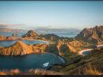 keindahan-pulau-padar-salah-satu-objek-wisata.jpg