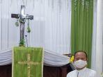 ketua-umum-bpms-gks-pdt-alfred-dj-samanisth-m-si.jpg