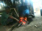 kisah-krensensius-pemasak-moke-di-alok-timur-sikka-menjual-demi-bertahan-hidup-walau-takut-disita.jpg