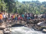 korban-banjir-nagekeo.jpg