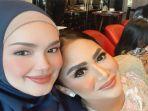 krisdayanti-pose-bersama-diva-malaysia-siti-nurhaliza.jpg